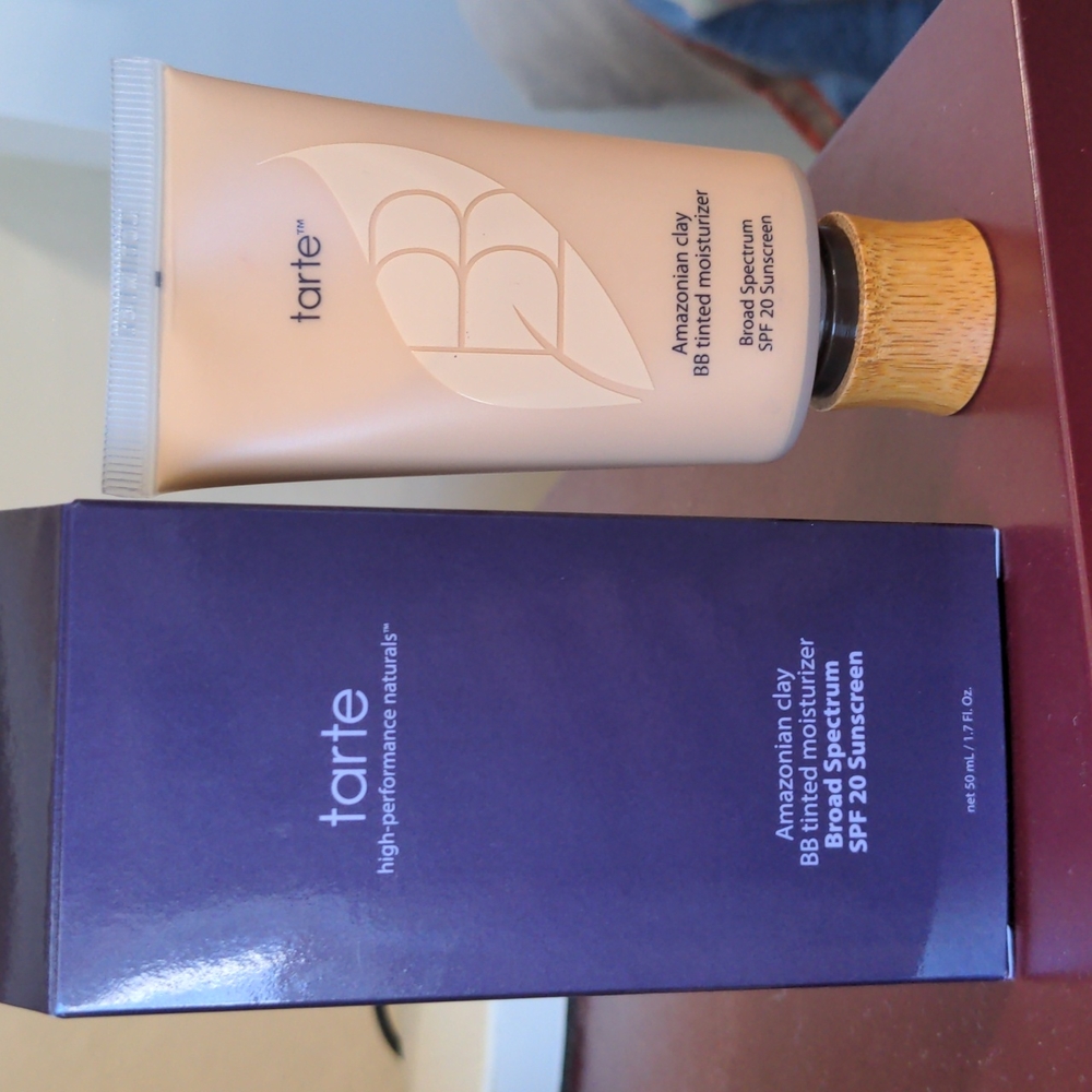 Tarte Amazonian Clay BB tinted moisturizer Light-Medium